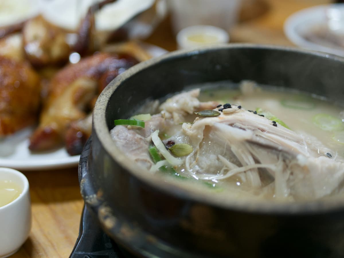 What's the Difference Between Samgyetang and Baeksuk?