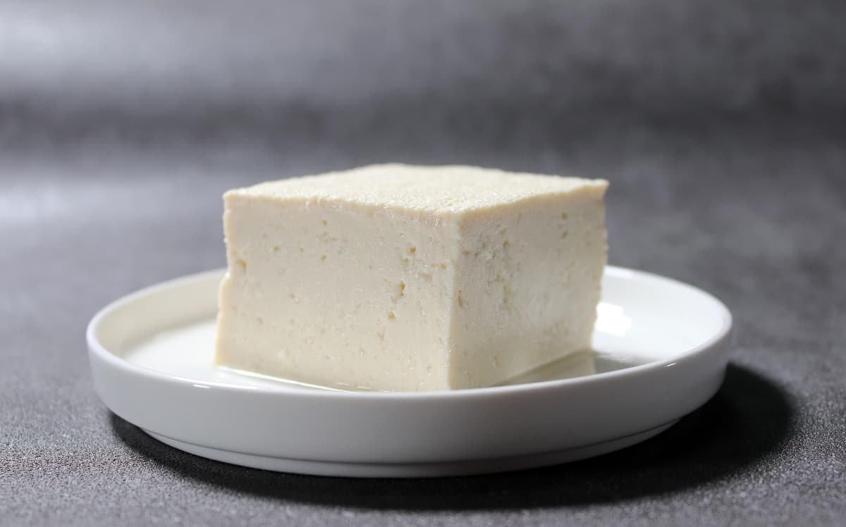 What’s the Difference Between Dried Tofu (Gan Doufu), Tofu Skin, and Fuzhu?