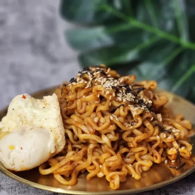 Buldak Bokkeum Myeon Scoville Scale – How Spicy Is It Really?